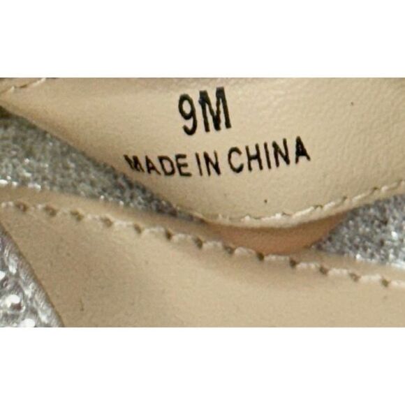 Pelle Moda Onora Sandal Size 9 Silver Metallic Suede Ankle Strap Rhinestone - Picture 8 of 9